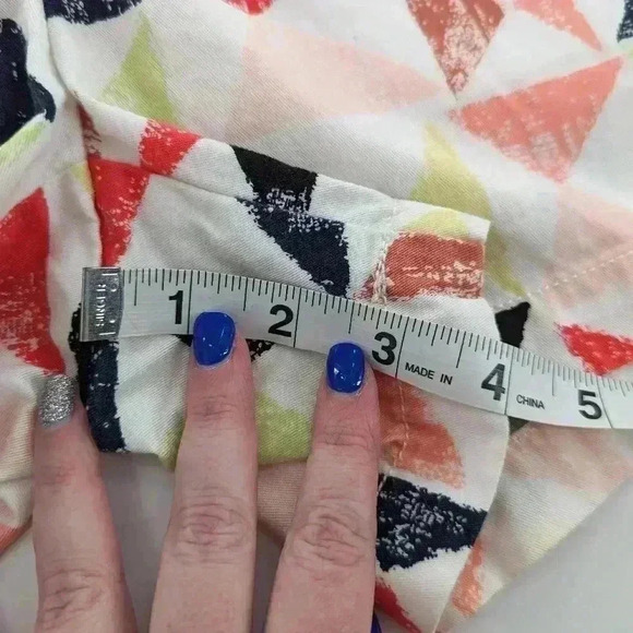 Ann Taylor LOFT 100% Cotton Shorts Triangle Pattern Colorful Shorts Womens Sz 0 - Picture 8 of 10